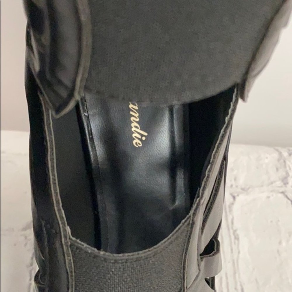 Eye Candie Black Gladiator Style High Heel Sandals - Picture 6 of 12